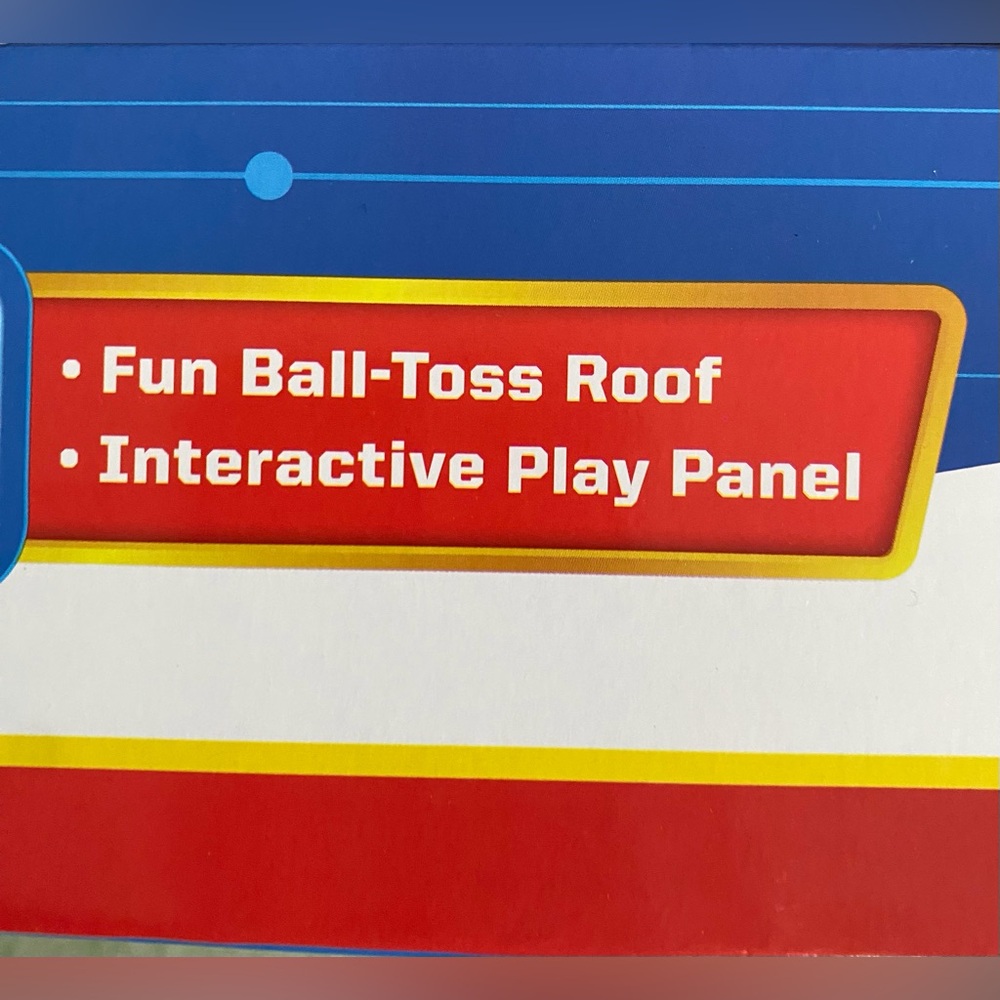 Toys- Nickelodeon PAW Patrol Playland - Blue and Red - Picture 7 of 13